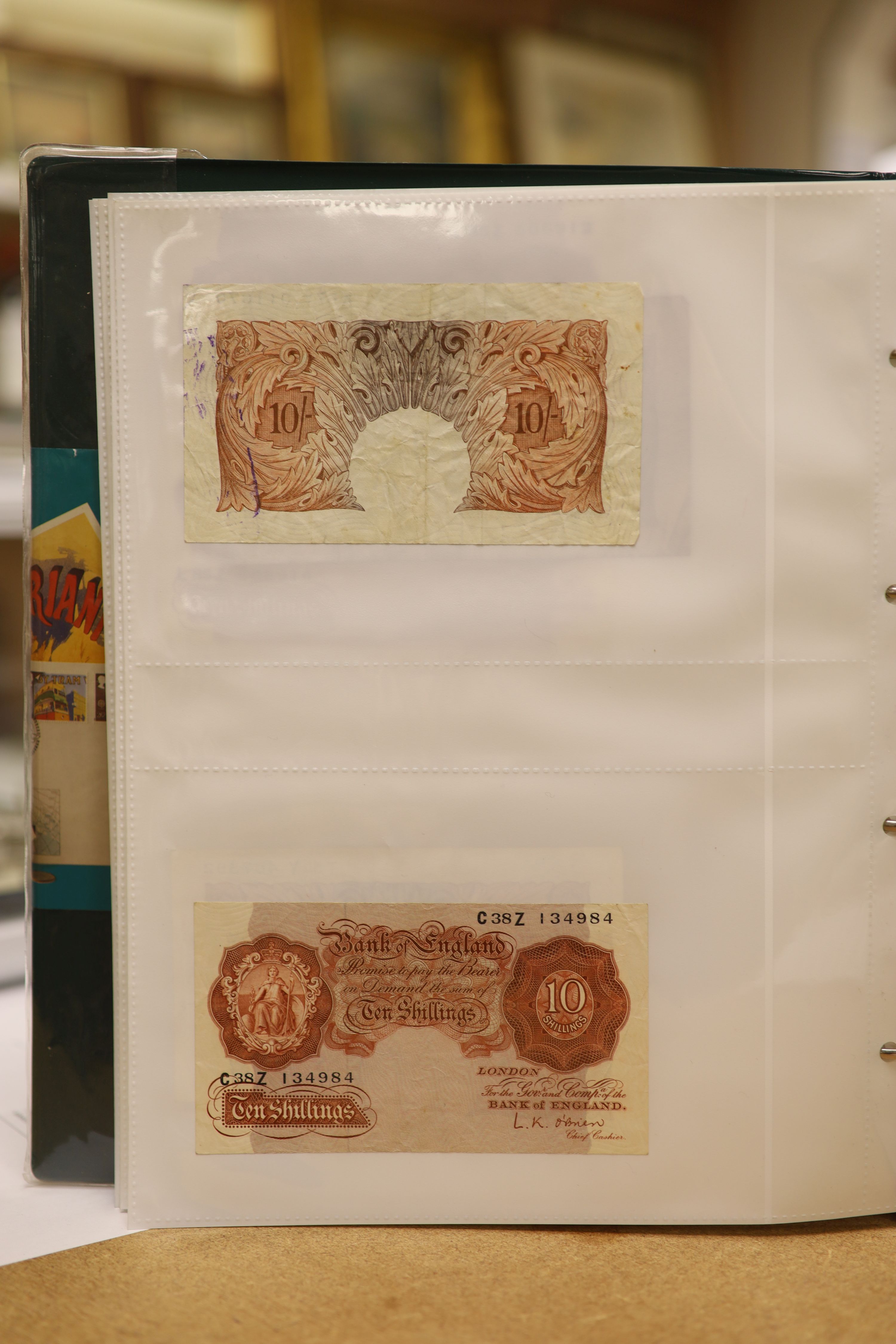 A collection of Bank of England and Scottish banknotes to include: 21 QEII 10 shillings, 14 O'Brien and Beale 10 shillings, 1 Peppiatt 10 shillings, 4 Hallam one pound notes, 18 O'Brien or Beale one pound notes, 8 Peppia